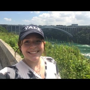 Meet your Posher, Bailey